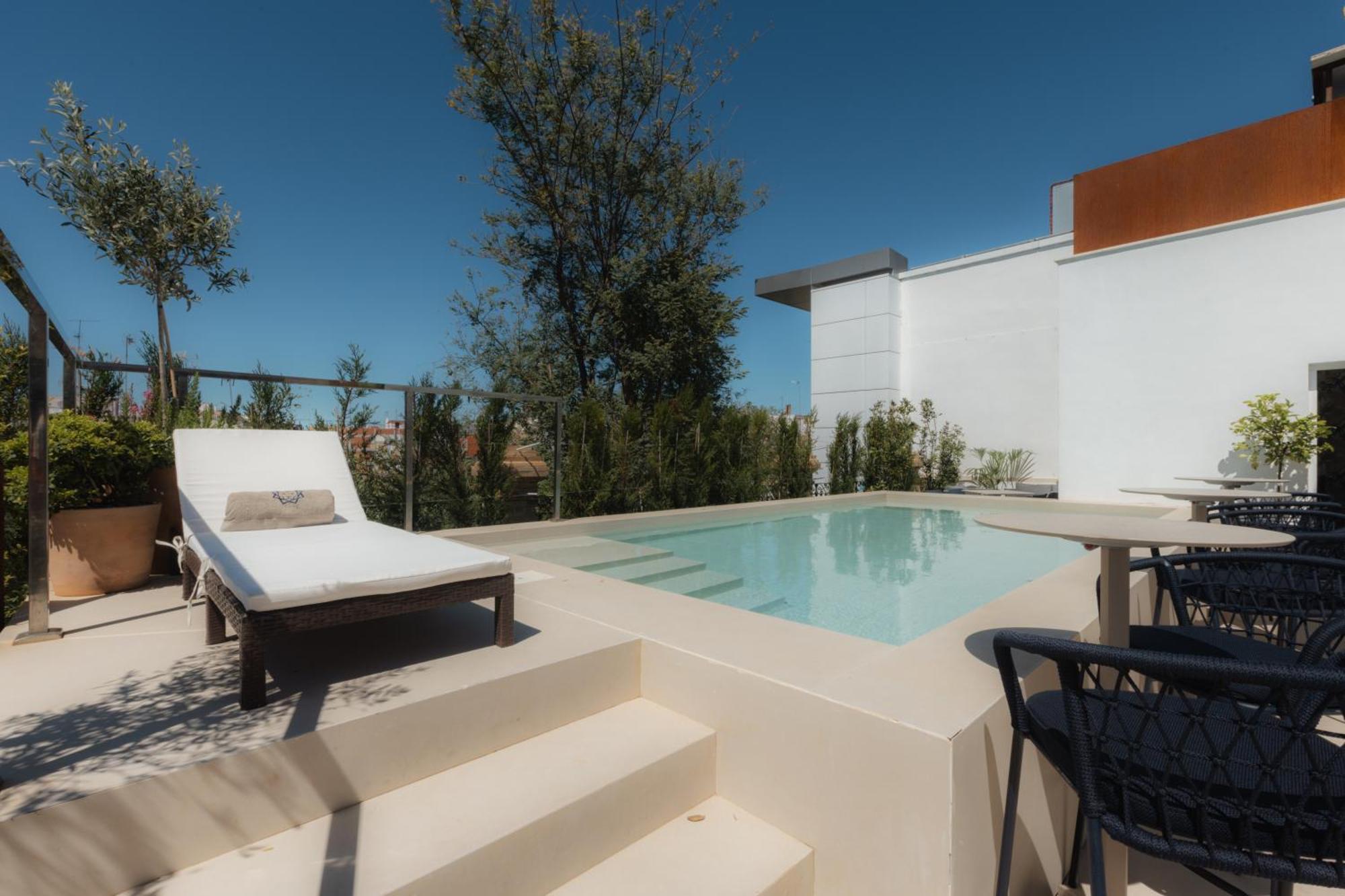 Cavalta Boutique Hotel - Small Luxuy Hotels Севиля Екстериор снимка