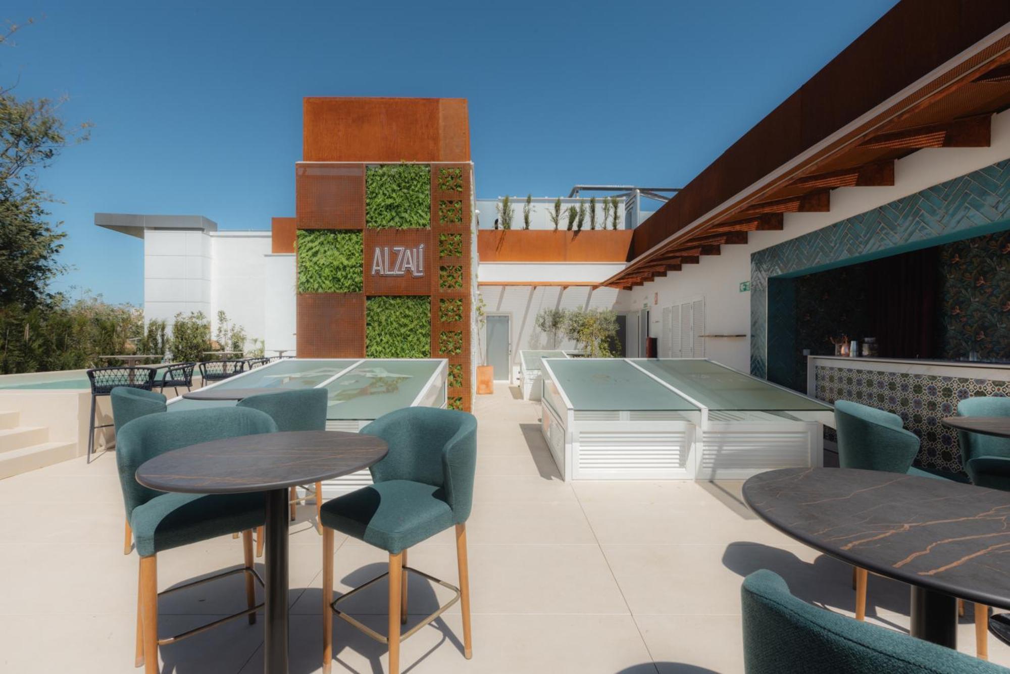 Cavalta Boutique Hotel - Small Luxuy Hotels Севиля Екстериор снимка