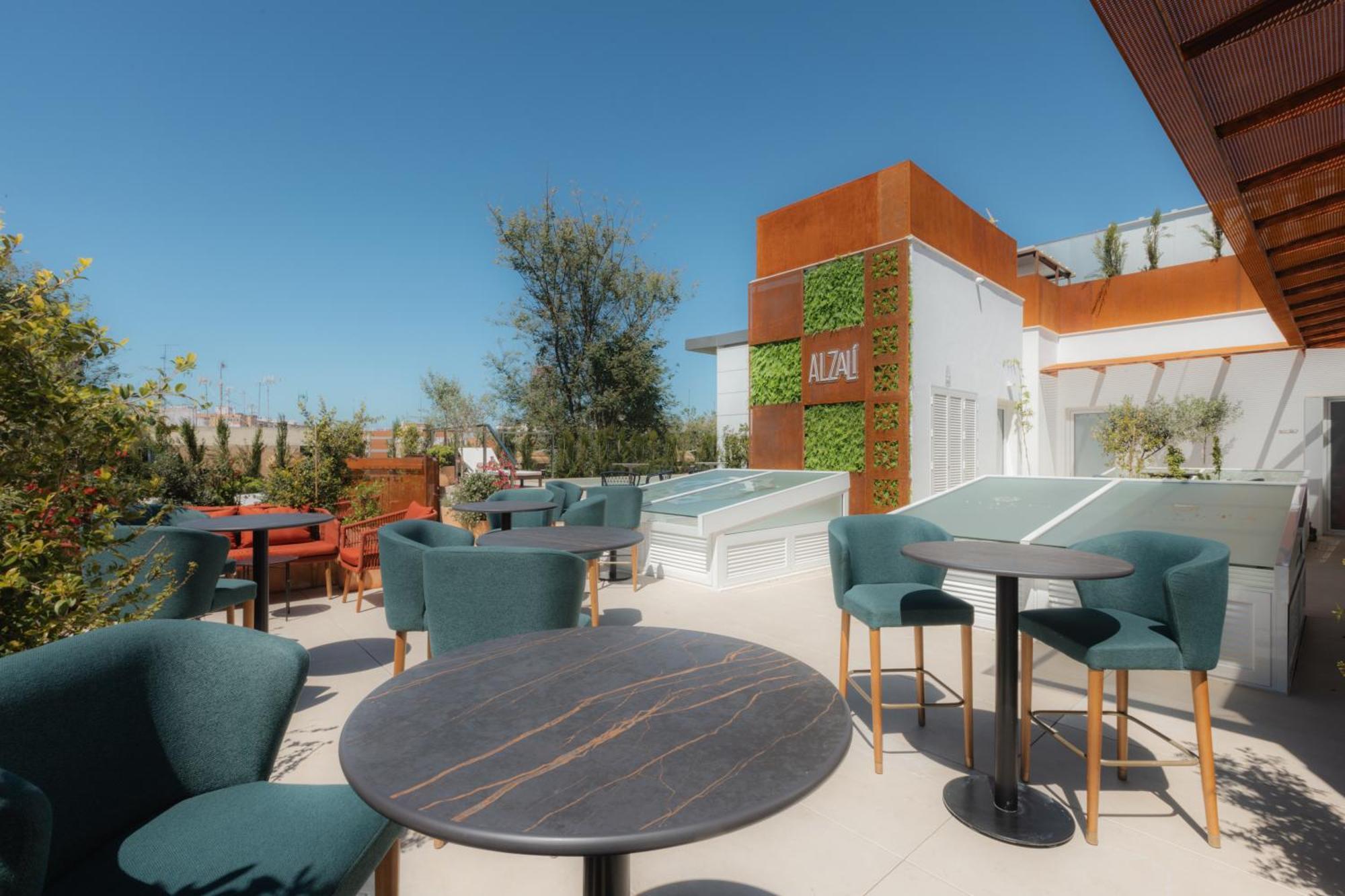 Cavalta Boutique Hotel - Small Luxuy Hotels Севиля Екстериор снимка