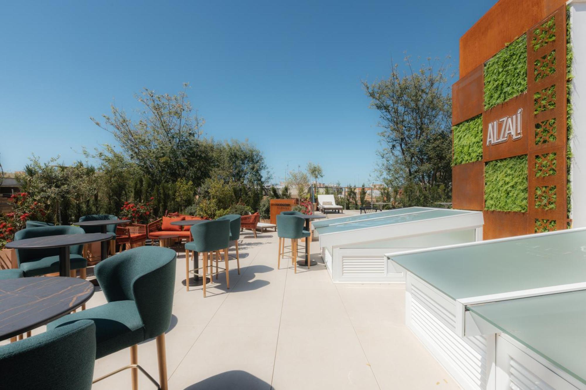 Cavalta Boutique Hotel - Small Luxuy Hotels Севиля Екстериор снимка