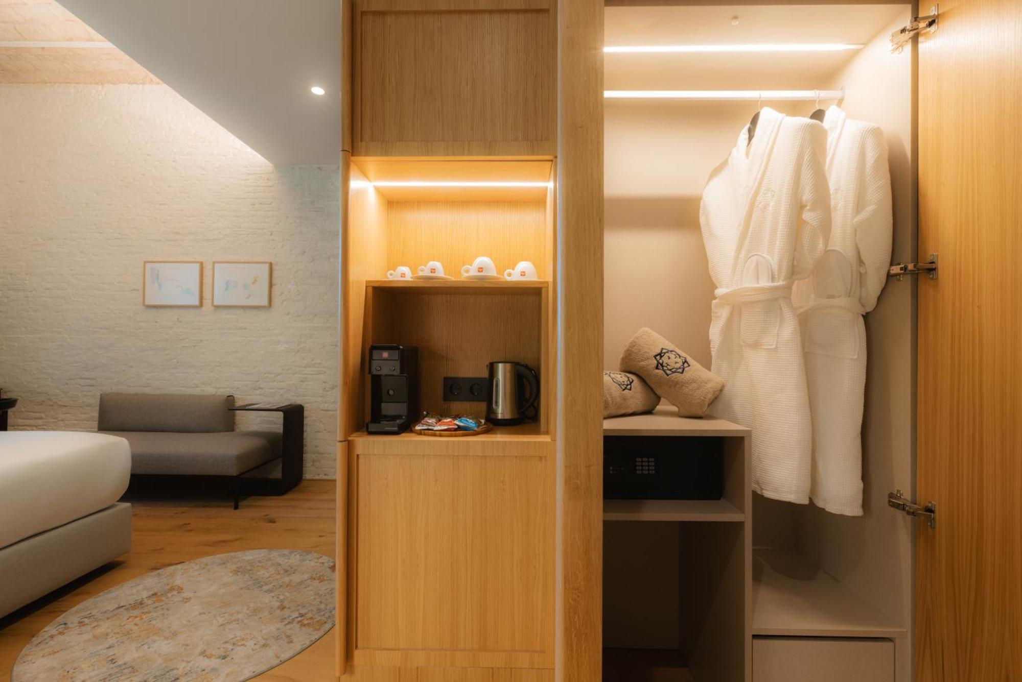 Cavalta Boutique Hotel - Small Luxuy Hotels Севиля Екстериор снимка
